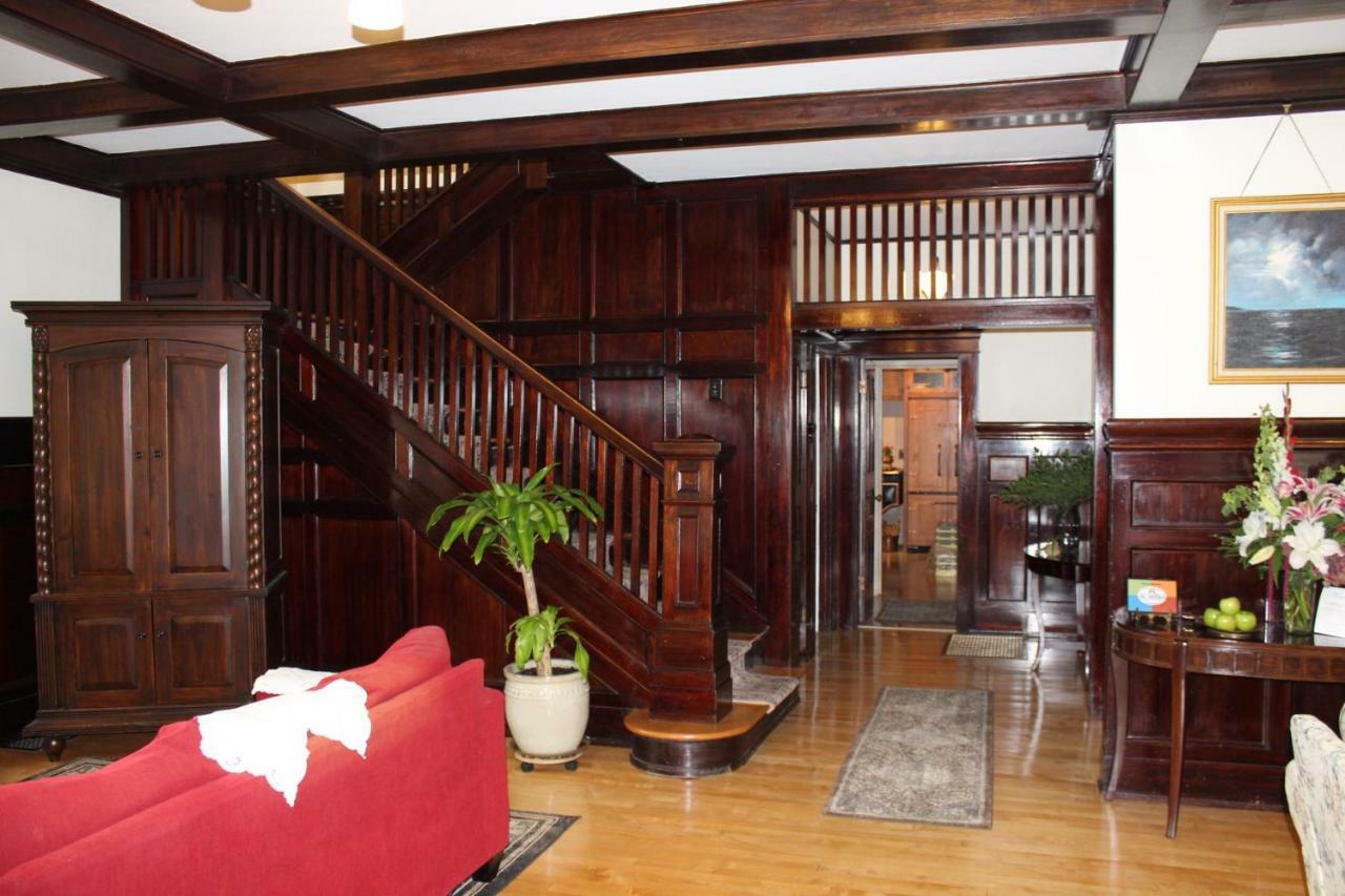Lady Geneva Bed & Breakfast Medford Buitenkant foto