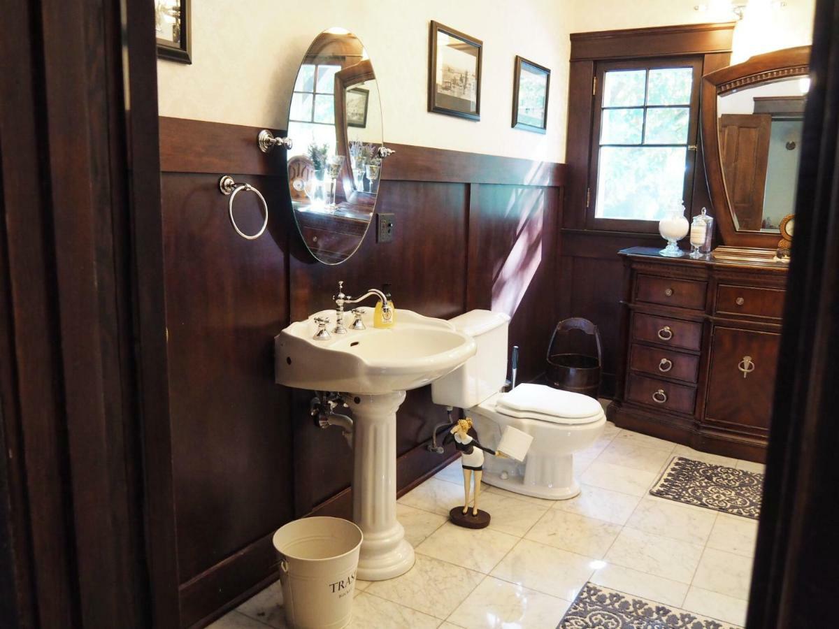 Lady Geneva Bed & Breakfast Medford Buitenkant foto